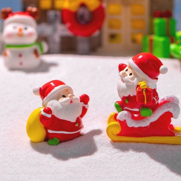 10pcs Christmas Cute Micro Landscape DIY Decorations Snowy Desktop Ornament, Style: No. 2 Lying Bear - Image 3