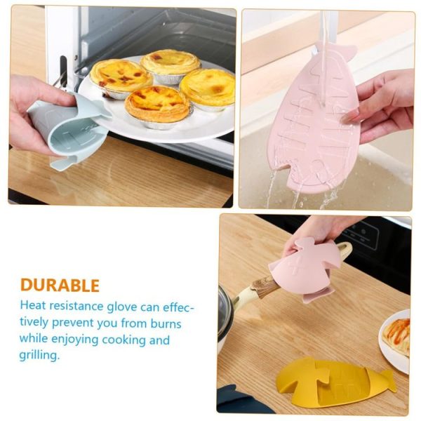 Cartoon Kitchen Thickened Heat-proof Anti-scald Gloves Oven and Microwave Oven Heat Insulation Glove (Light Blue) - Image 6