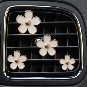 4pcs / set Small Chrysanthemum Perfume Alloy Jewelry Car Air Outlet Decoration Clip, Color: White