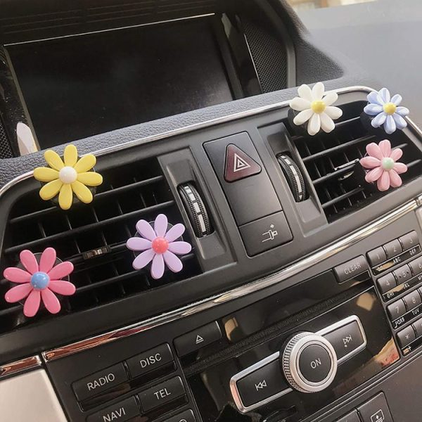 Colorful Daisy Car Decorative Air Vent Aromatherapy Clip, Color: Blue - Image 3