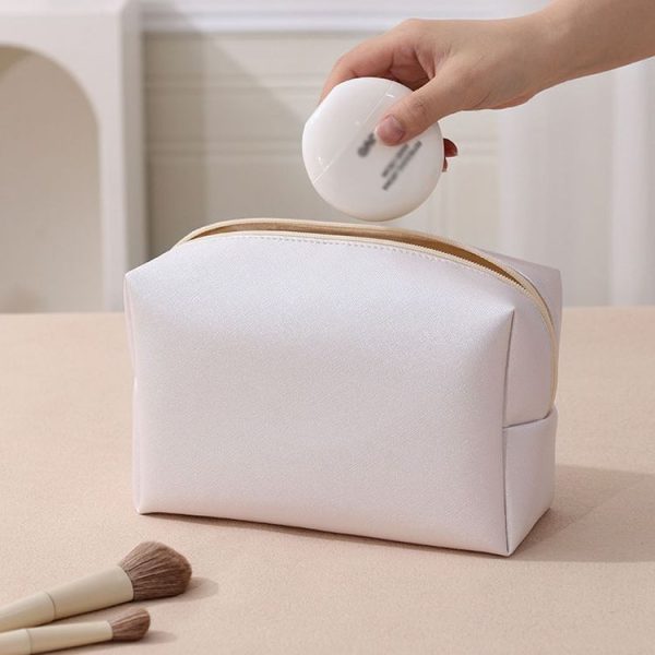 Simple Travel Large Capacity Cosmetic Bag Lipstick Toiletries Storage Bag, Color: Small Silver - Image 5