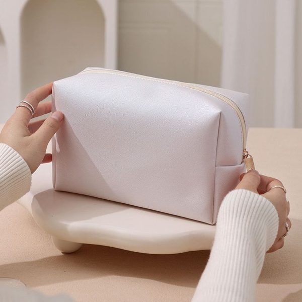 Simple Travel Large Capacity Cosmetic Bag Lipstick Toiletries Storage Bag, Color: Small Silver - Image 6
