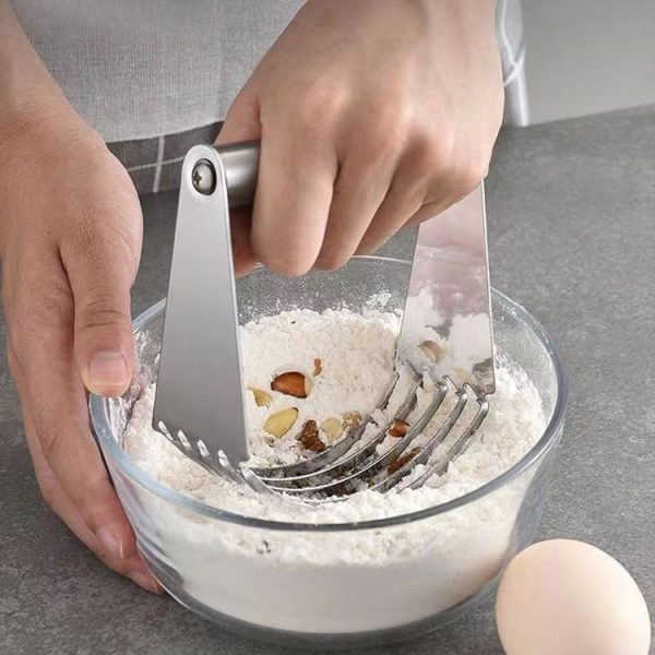 Stainless Steel Cutter 5-Layer Curved Dough Mixer Kitchen Baking Flour Cutter Gadgets (91g) - Image 2