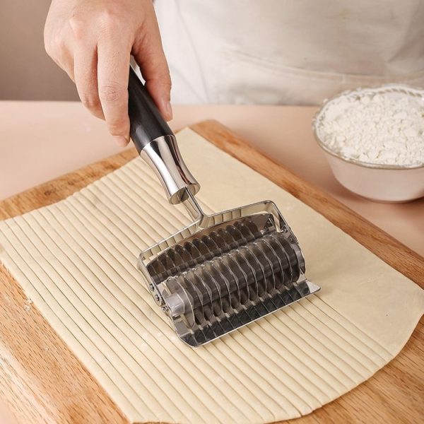 304 Stainless Steel Pusher Multifunctional Noodle Sword Thickening Kitchen Noodle Cutter, Style: Aluminum Handle 5mm - Image 2