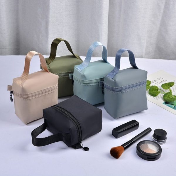 Portable Waterproof Cosmetic Bag Handheld Lipstick and Sanitary Napkin Storage Bag (Green) - Image 8