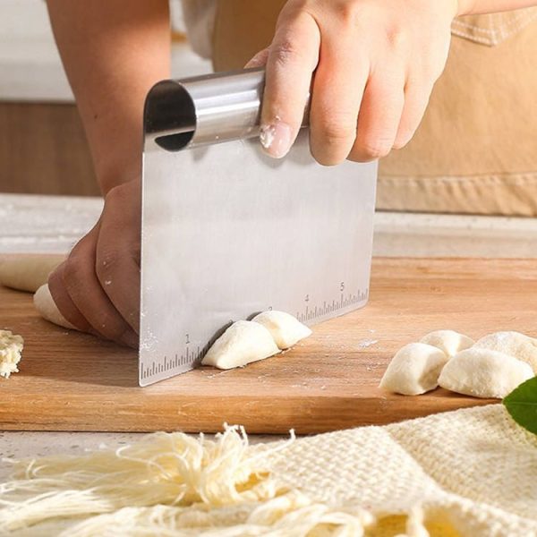 Kitchen Stainless Steel Noodle Scraper Flour Scooper With Scale - Image 6