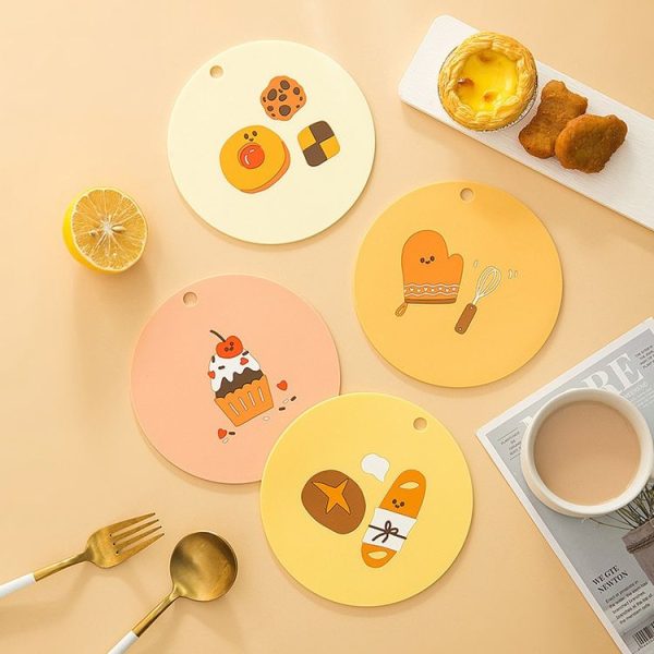 Household Cartoon Heat Insulation Mat Kitchen High Temperature Resistant Baking Placemats, Style: Bread - Image 2