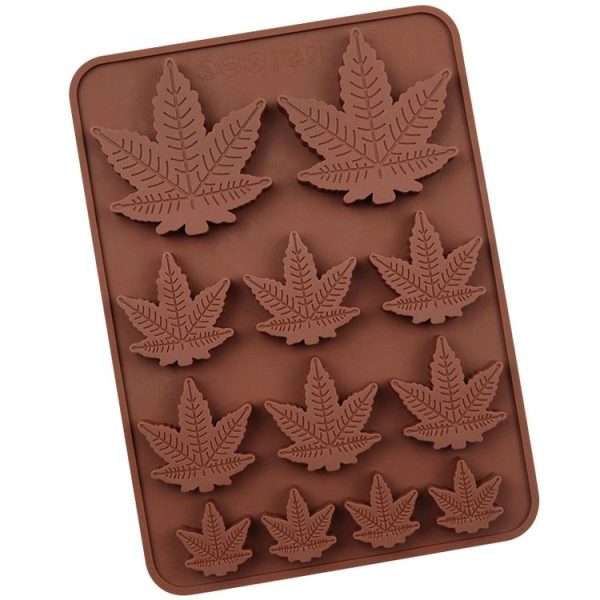 12 Grids Maple Leaf Silicone Baking Cookie Molds DIY Fire Paint Wax Mould (Chocolate Color)