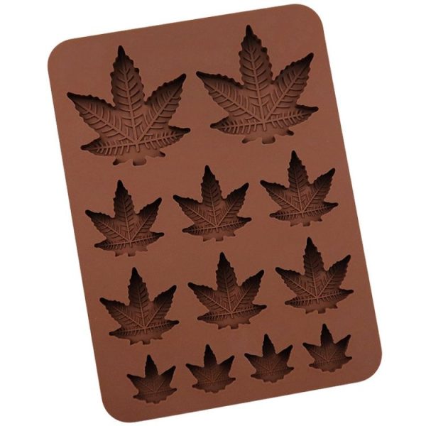 12 Grids Maple Leaf Silicone Baking Cookie Molds DIY Fire Paint Wax Mould (Chocolate Color) - Image 2