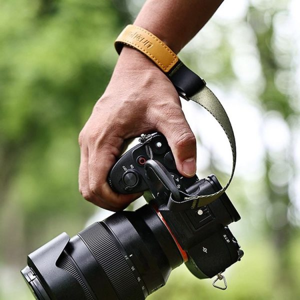 Cwatcun H81 Leather Camera Quick Detachable Non-Slip Wrist Strap (Black) - Image 2