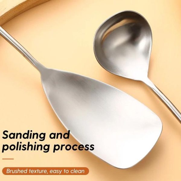 304 Stainless Steel Walnut Handle Cooking Tools Home Restaurant Kitchen Gadgets, Style: Soup Spoon - Image 3