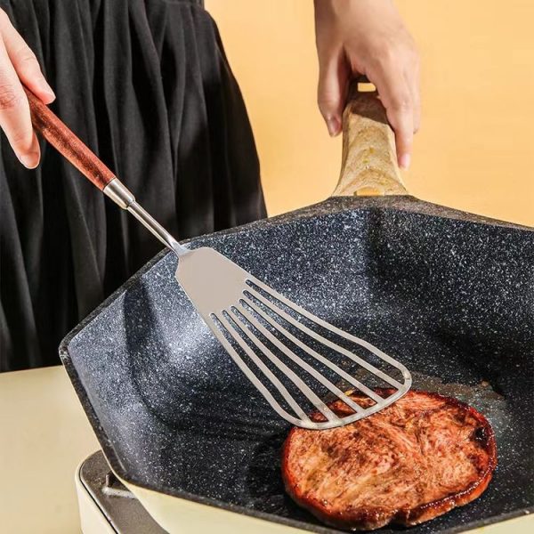 304 Stainless Steel Walnut Handle Cooking Tools Home Restaurant Kitchen Gadgets, Style: Soup Spoon - Image 8