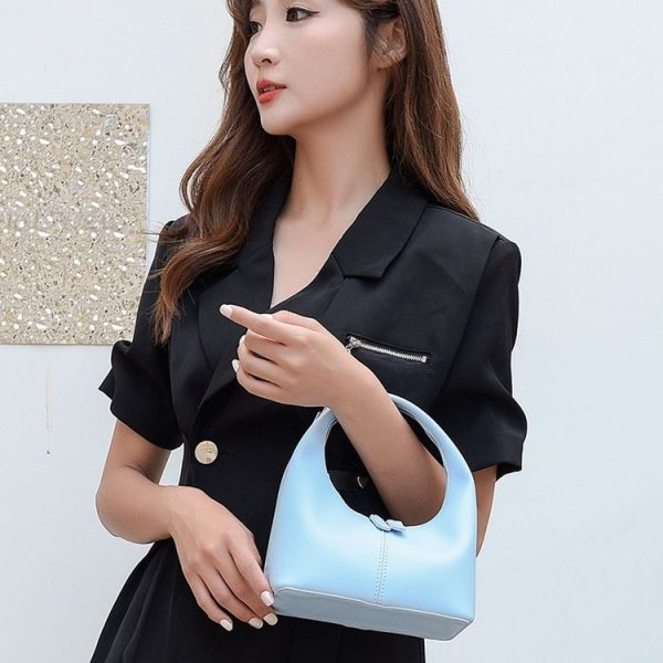Simple Niche Leather Women Bag Pure Color Design Texture Handbag (Black) - Image 10