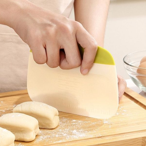 Kitchen Household Pasta Cutter Baking Plastic Squeegee Tool (Yellow) - Image 7