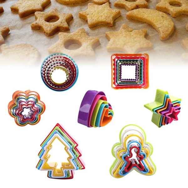 5pcs / Set Cookies Plastic Cake Mould Biscuit Plunger Forms DIY Baking Tools (Tree) - Image 3