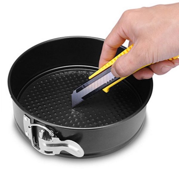 Round Bottom Lock Cake Mold Baking Cake Mold Oven Household Baking Tools (18.5cm) - Image 6