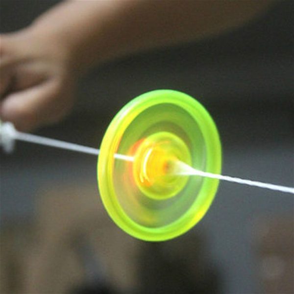 10 PCS Flash Pull Line Hot Wheels Light Flywheel Pull Whistle Creative Children Toys (Random Color Delivery) - Image 3