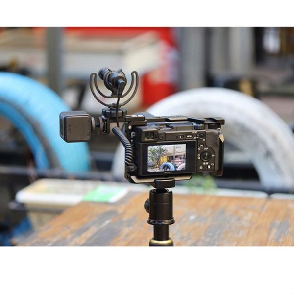 UURig R021 2-Head Hot Shoe Expansion Accessories Microphone Fill Light Extension Bracket for Camera Micro Single - Image 7
