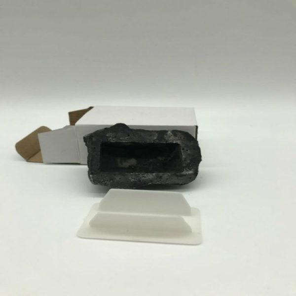 Creative Stone Insurance Key Storage Box Home Key Anti-lost Hidden Collection Key - Image 6