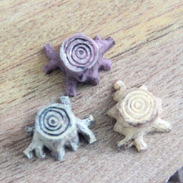 2 PCS Resin Small Stump Creative Tree Pier Micro Landscape Accessories, Random Color Delivery - Image 5
