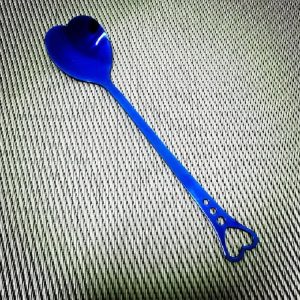 2 PCS Stainless Steel Spoon Portable Metal Coffee Teaspoon Creative Love Heart Shaped Wedding Party Gift Dinnerware, Color: Blue Porous Love