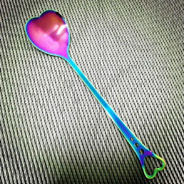 2 PCS Stainless Steel Spoon Portable Metal Coffee Teaspoon Creative Love Heart Shaped Wedding Party Gift Dinnerware, Color: Colorful Porous Love - Image 2
