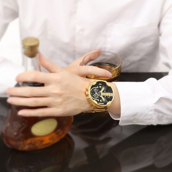 CAGARNY 6820 Fashionable Business Style Large Dial Calendar Display Men Quartz Dual Movement Watch with Stainless Steel Band (Gold + Black) - Image 6