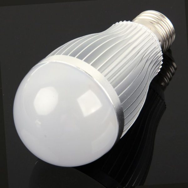 S Led 6101 2.jpg